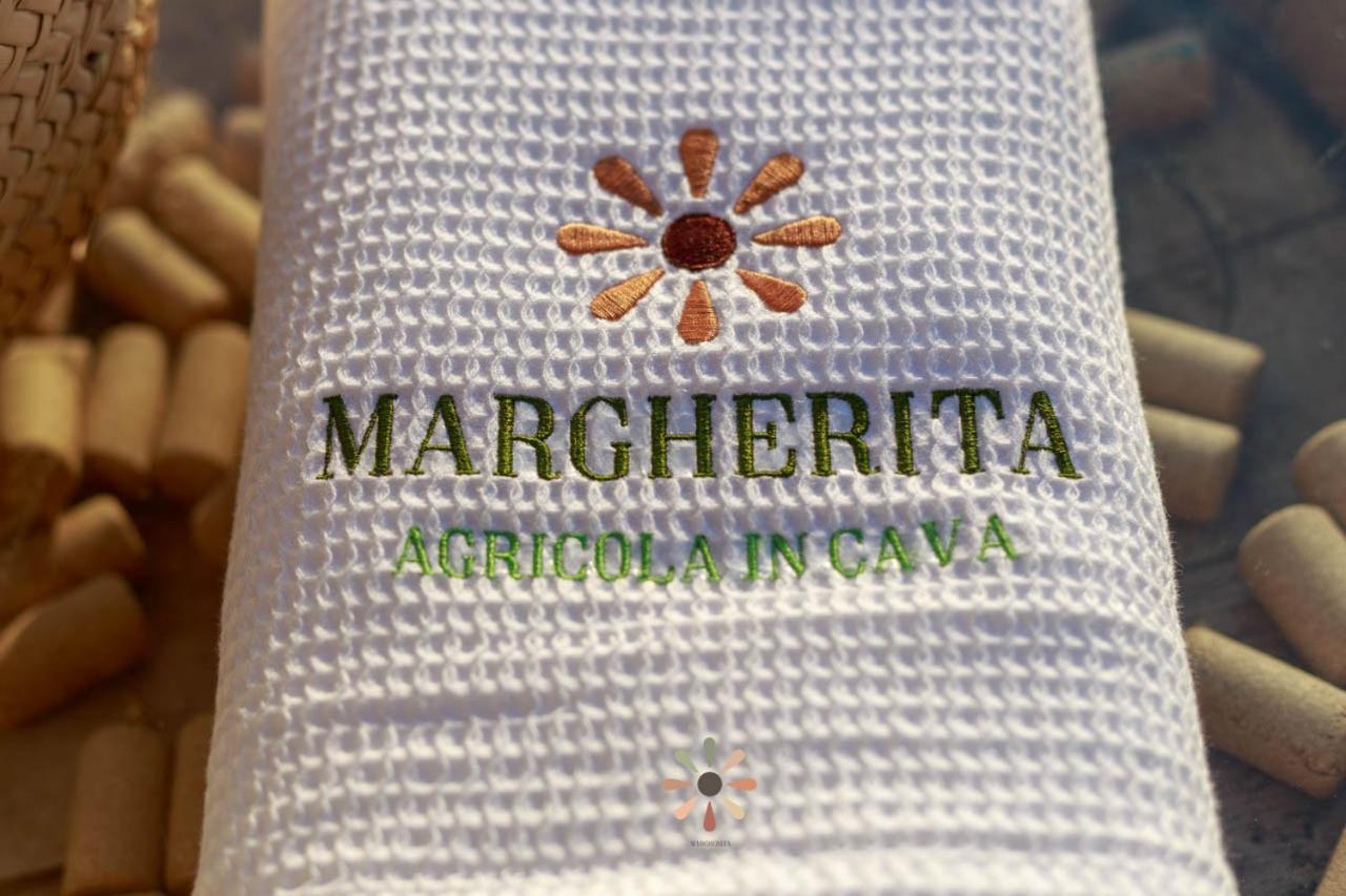 Agriturismo Tenuta Margherita Torre Lapillo Exterior photo